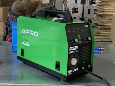 Зварювальний напівавтомат інверторний APRO MIG-200, 20-200А